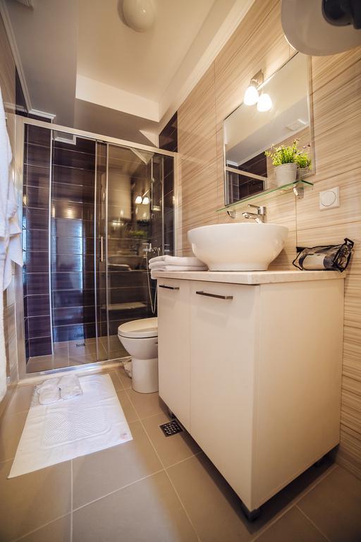 Apartments Harmonia Tivat Exterior foto